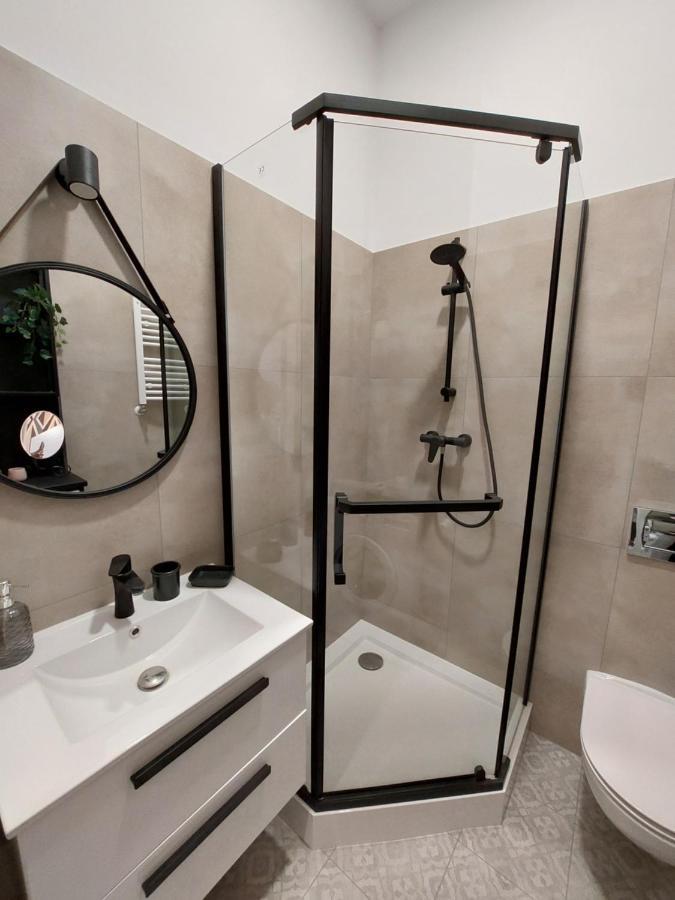 Kosciuszki Apartment Лодзь Екстер'єр фото